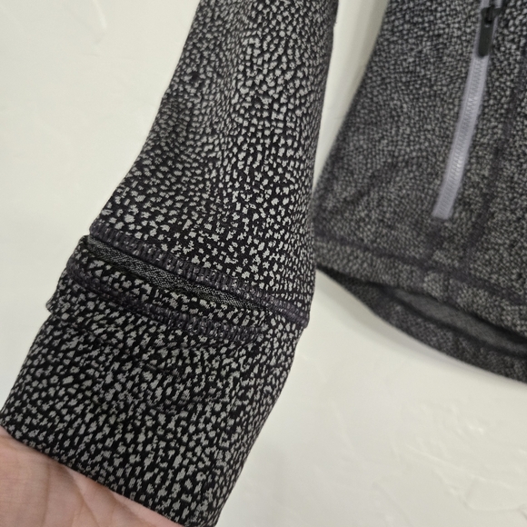 Lululemon Gray Speckled Define Jacket - Picture 11 of 14